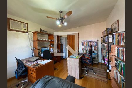 Casa à venda com 264m², 3 quartos e 5 vagas Casa à venda com 264m², 3 quartos e 5 vagasQuarto 2