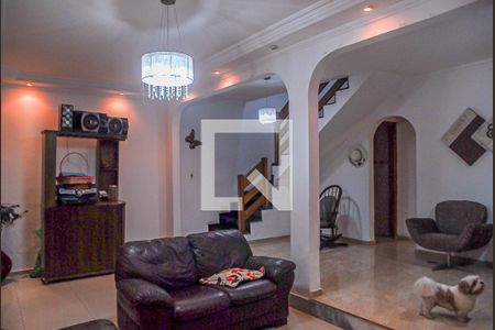 Sala de casa para alugar com 4 quartos, 235m² em Jardim Maria Adelaide, São Bernardo do Campo