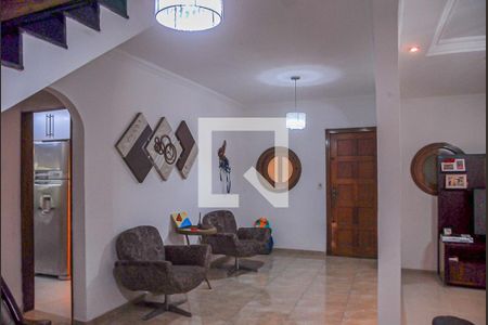 Sala de casa para alugar com 4 quartos, 235m² em Jardim Maria Adelaide, São Bernardo do Campo