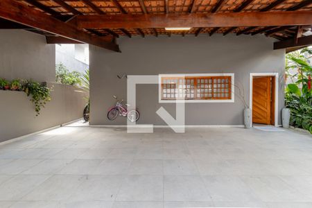 Casa à venda com 325m², 3 quartos e 4 vagasGaragem