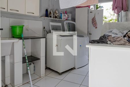 Casa à venda com 325m², 3 quartos e 4 vagasÁrea de Serviço