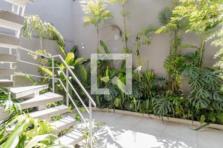 Casa à venda com 325m², 3 quartos e 4 vagasQuintal