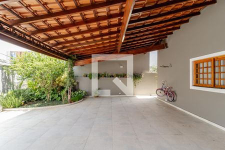 Casa à venda com 325m², 3 quartos e 4 vagasGaragem