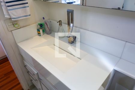 Apartamento à venda com 109m², 2 quartos e 2 vagasBanheiro da Suíte 2