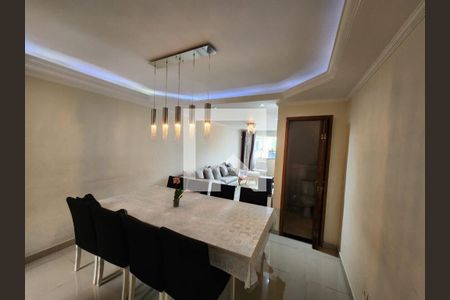 Casa à venda com 3 quartos, 145m² em Vila Carrão, São Paulo