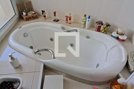 Apartamento à venda com 315m², 5 quartos e 5 vagasBanheiro da Suíte