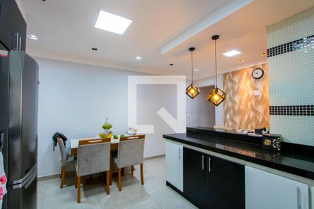 Casa à venda com 160m², 3 quartos e 2 vagas Casa à venda com 160m², 3 quartos e 2 vagasCozinha