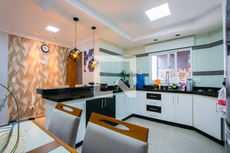 Casa à venda com 160m², 3 quartos e 2 vagas Casa à venda com 160m², 3 quartos e 2 vagasCozinha