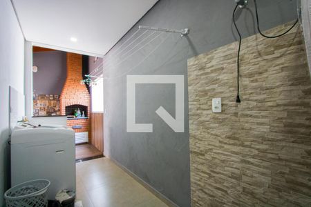 Casa à venda com 160m², 3 quartos e 2 vagas Casa à venda com 160m², 3 quartos e 2 vagasÁrea de serviço