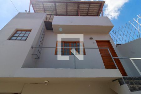 Studio para alugar com 40m², 1 quarto e sem vaga Studio para alugar com 40m², 1 quarto e sem vagaFachada