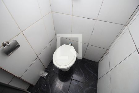 Banheiro de kitnet/studio à venda com 1 quarto, 18m² em Botafogo, Rio de Janeiro