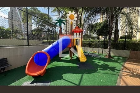 Apartamento para alugar com 58m², 2 quartos e 1 vaga Apartamento para alugar com 58m², 2 quartos e 1 vagaÁrea comum - Playground
