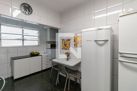 Apartamento à venda com 150m², 4 quartos e 1 vagaCozinha e Área de Serviço