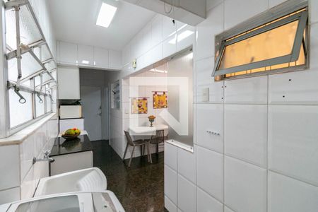 Apartamento à venda com 150m², 4 quartos e 1 vagaCozinha e Área de Serviço