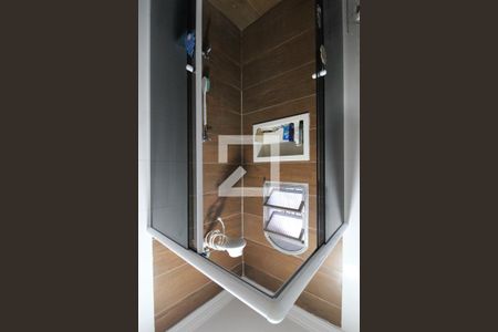 Casa à venda com 240m², 3 quartos e 4 vagasBanheiro da Suíte 2