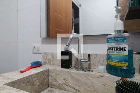 Casa à venda com 240m², 3 quartos e 4 vagasBanheiro da Suíte 2