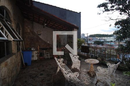 Casa à venda com 240m², 3 quartos e 4 vagasárea de lazer