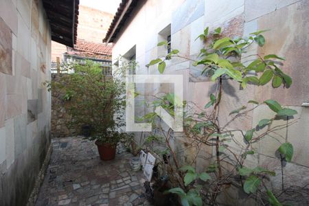 Casa à venda com 240m², 3 quartos e 4 vagasQuintal