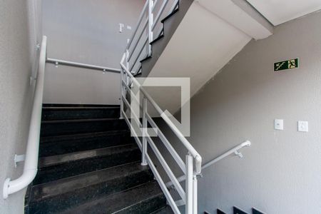 Apartamento à venda com 35m², 2 quartos e sem vagaEscada