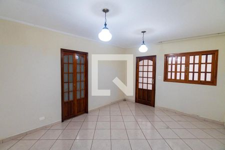 Casa 1 - Sala de casa para alugar com 5 quartos, 240m² em Cidade Domitila, São Paulo