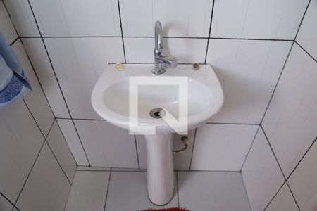 Casa à venda com 100m², 2 quartos e 1 vagaBanheiro de serviço