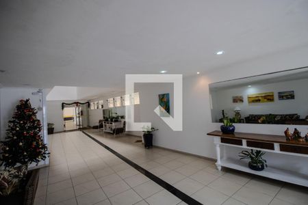 Apartamento para alugar com 81m², 3 quartos e 2 vagasHall social