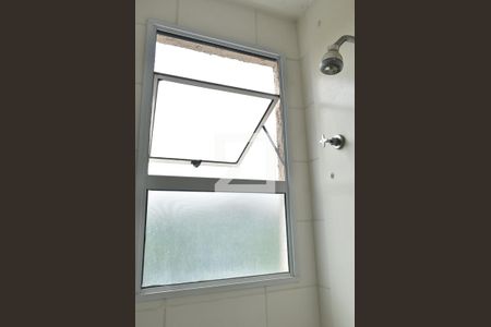 Apartamento para alugar com 46m², 2 quartos e sem vagaDetalhe do banheiro