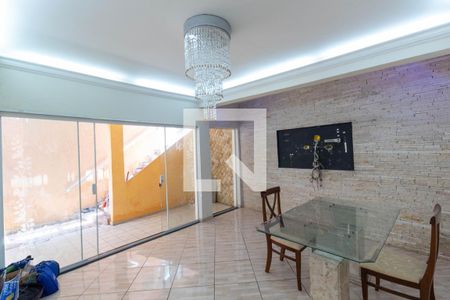 Sala de casa para alugar com 2 quartos, 80m² em Vila Nhocuné, São Paulo