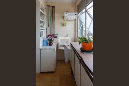 Apartamento à venda com 236m², 3 quartos e 1 vagaÁrea de Serviço