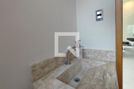 Casa à venda com 99m², 2 quartos e 2 vagasLavabo