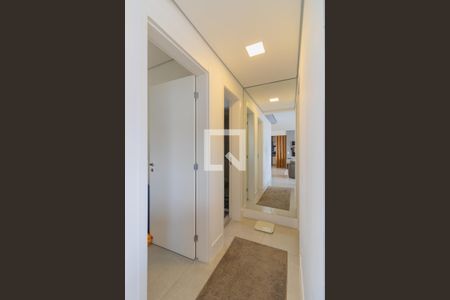 Corredor de apartamento para alugar com 2 quartos, 102m² em Jardim Caboré, São Paulo