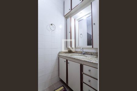 Apartamento para alugar com 77m², 3 quartos e 1 vagaBanheiro social 