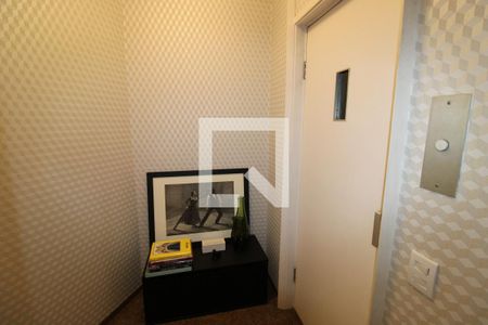 Hall de entrada de apartamento à venda com 4 quartos, 300m² em Vila Suzana, São Paulo