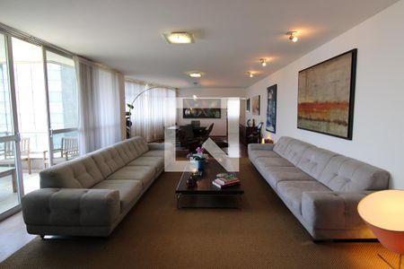 Apartamento à venda com 300m², 4 quartos e 3 vagasSala