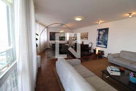 Apartamento à venda com 300m², 4 quartos e 3 vagasSala