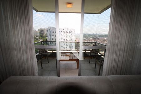 Apartamento à venda com 300m², 4 quartos e 3 vagasVaranda