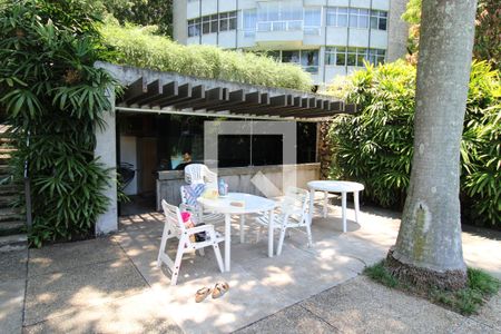 Apartamento à venda com 300m², 4 quartos e 3 vagasÁrea comum - Churrasqueira