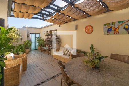 Apartamento à venda com 270m², 4 quartos e 3 vagasÁrea comum - Churrasqueira