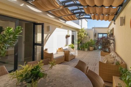 Apartamento à venda com 270m², 4 quartos e 3 vagasÁrea comum - Churrasqueira