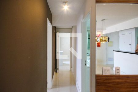 Apartamento à venda com 83m², 2 quartos e 2 vagasCorredor