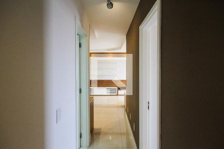 Apartamento à venda com 83m², 2 quartos e 2 vagasCorredor