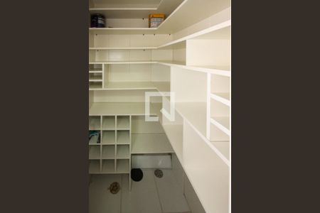 Apartamento à venda com 83m², 2 quartos e 2 vagasDispensa