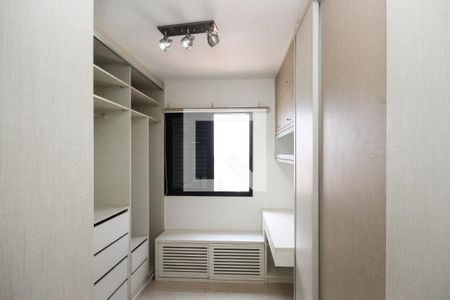 Apartamento à venda com 83m², 2 quartos e 2 vagasCloset