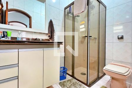 Casa para alugar com 278m², 3 quartos e 6 vagasBanheiro