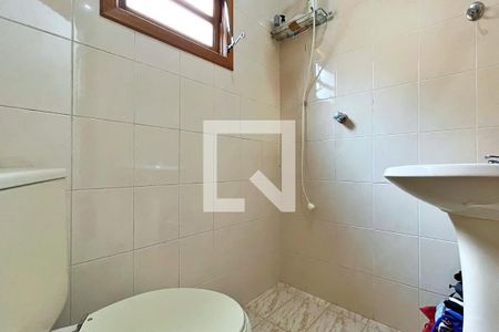 Casa para alugar com 278m², 3 quartos e 6 vagasBanheiro de serviço