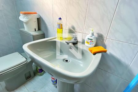 Casa para alugar com 278m², 3 quartos e 6 vagasBanheiro 2