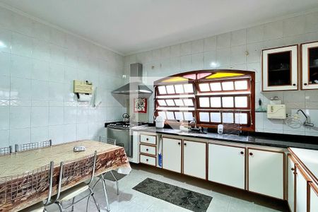 Casa para alugar com 278m², 3 quartos e 6 vagasCozinha