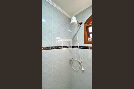 Casa para alugar com 278m², 3 quartos e 6 vagasBanheiro 2