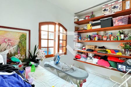 Casa para alugar com 278m², 3 quartos e 6 vagasQuarto de Serviço