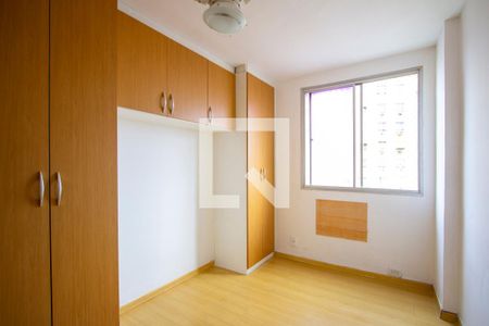 Quarto 1 de apartamento à venda com 2 quartos, 57m² em Centro, Niterói